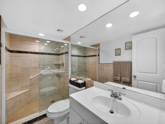 801 Lake Shore Drive 405, Lake Park, FL 33403