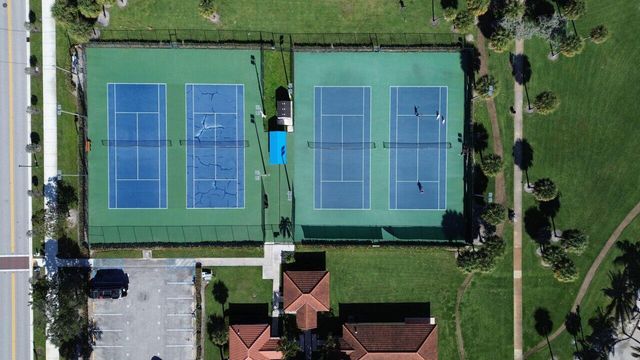 801 Lake Shore Drive 405, Lake Park, FL 33403