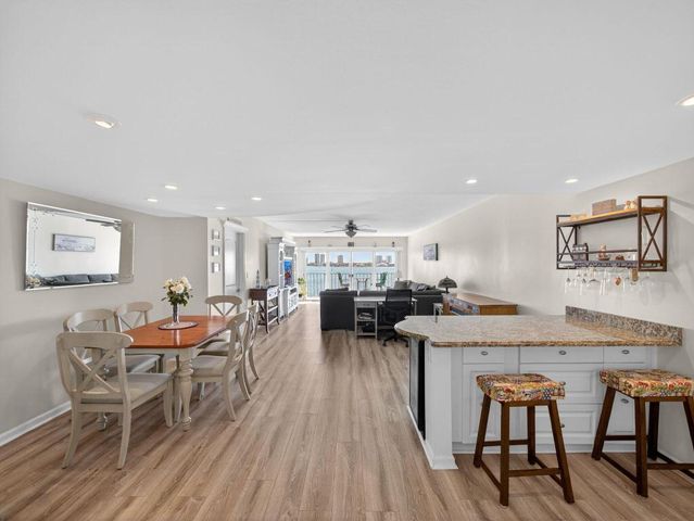 801 Lake Shore Drive 405, Lake Park, FL 33403