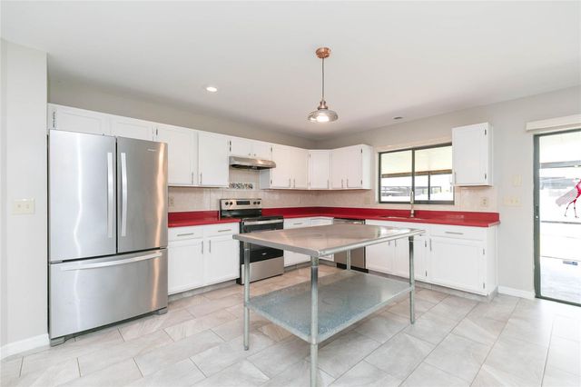 18306 FELSPAR WAY, Tampa, FL 33647