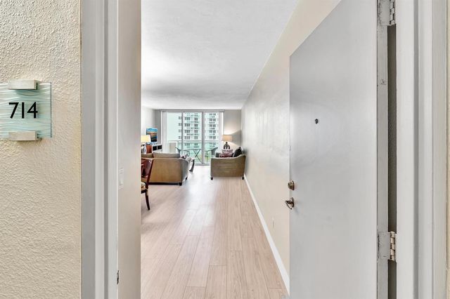 3000 S Ocean Drive 714, Hollywood, FL 33019