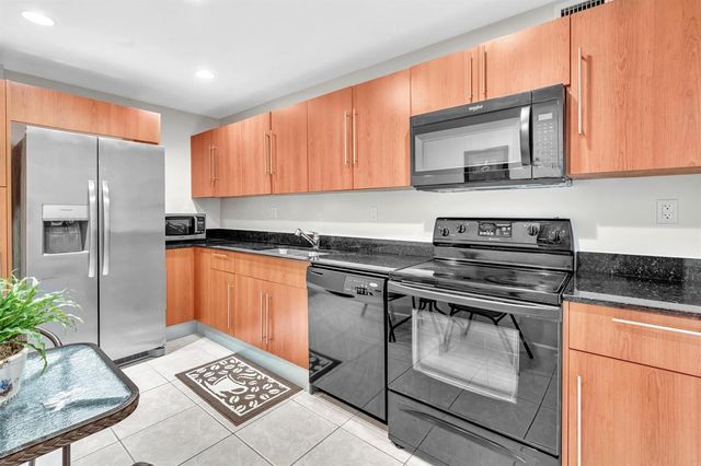 3000 S Ocean Drive 714, Hollywood, FL 33019