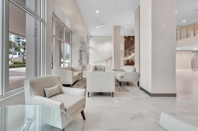 3000 S Ocean Drive 714, Hollywood, FL 33019