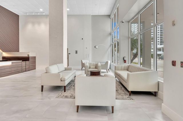 3000 S Ocean Drive 714, Hollywood, FL 33019
