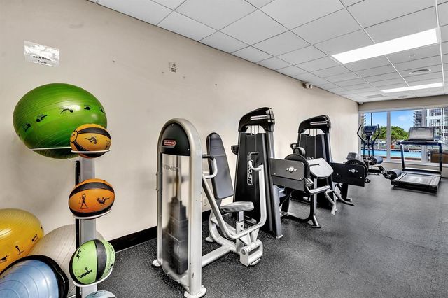 3000 S Ocean Drive 714, Hollywood, FL 33019