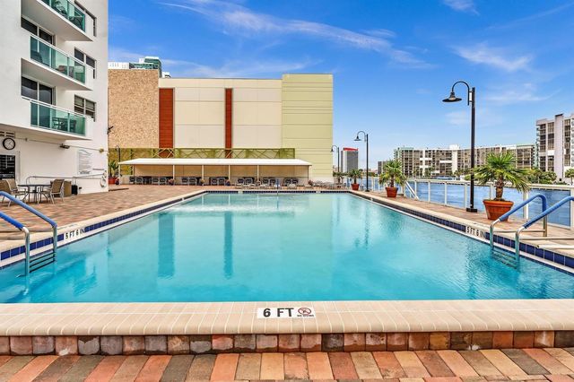3000 S Ocean Drive 714, Hollywood, FL 33019