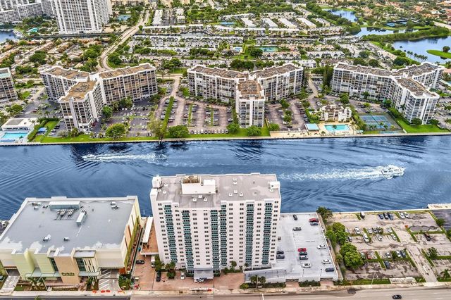 3000 S Ocean Drive 714, Hollywood, FL 33019