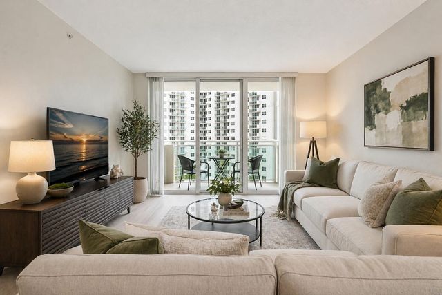 3000 S Ocean Drive 714, Hollywood, FL 33019
