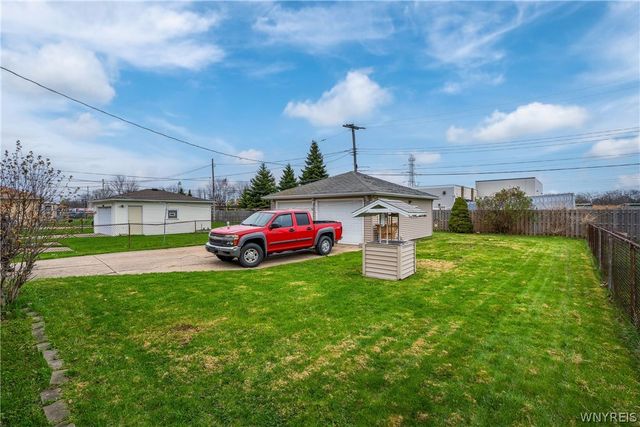 23 Laura Court, Cheektowaga, NY 14227