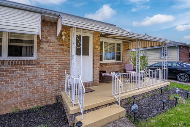 23 Laura Court, Cheektowaga, NY 14227