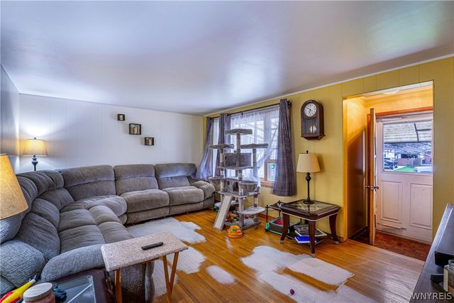 23 Laura Court, Cheektowaga, NY 14227
