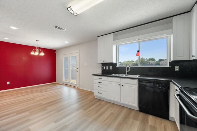 9917 Blue Bell Drive, Fort Worth, TX 76108