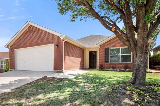9917 Blue Bell Drive, Fort Worth, TX 76108