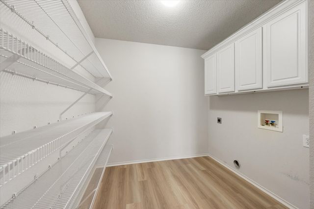 9917 Blue Bell Drive, Fort Worth, TX 76108