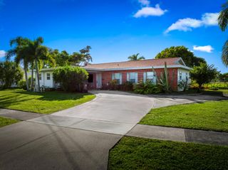 3112 SE Overbrook Drive, Port St Lucie, FL 34952