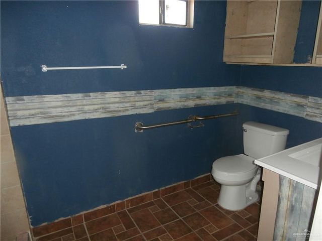 1851 E 3 Mile Line Road, Penitas, TX 78576