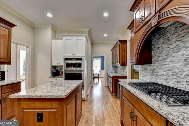 991 Moores Walk Lane, Suwanee, GA 30024