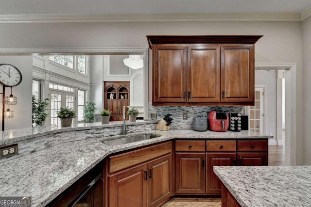 991 Moores Walk Lane, Suwanee, GA 30024