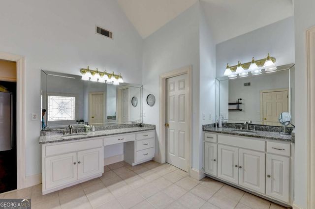 991 Moores Walk Lane, Suwanee, GA 30024