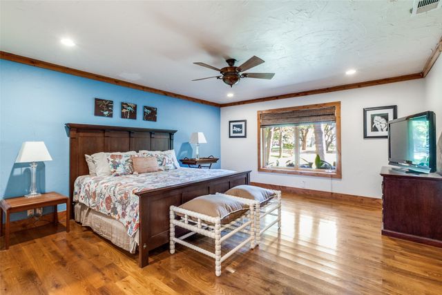 8231 Forest Hills Boulevard, Dallas, TX 75218