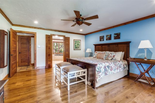 8231 Forest Hills Boulevard, Dallas, TX 75218