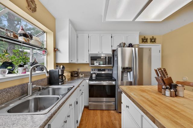 11198 Brahms Ct, Smartsville, CA 95977