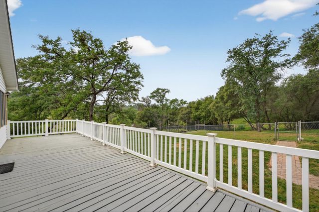 11198 Brahms Ct, Smartsville, CA 95977