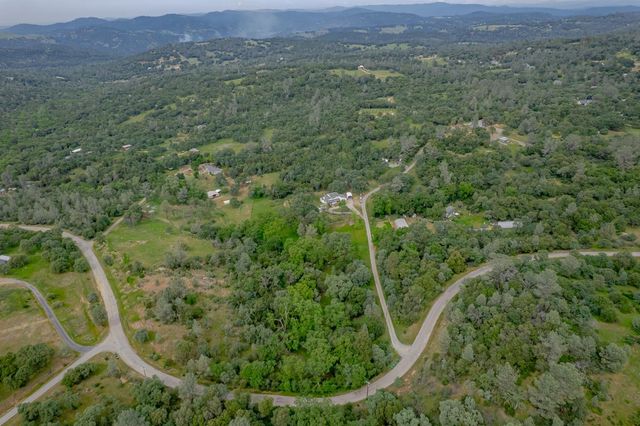 11198 Brahms Ct, Smartsville, CA 95977