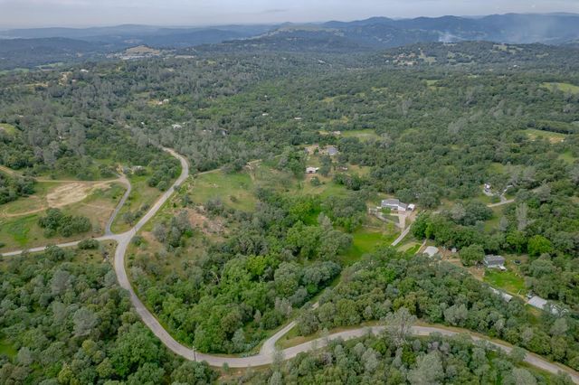 11198 Brahms Ct, Smartsville, CA 95977