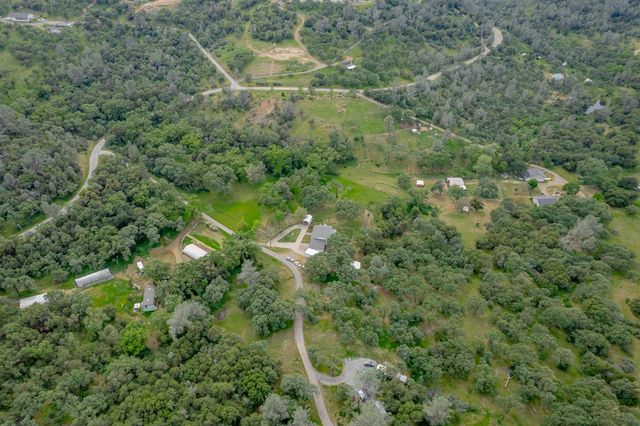 11198 Brahms Ct, Smartsville, CA 95977