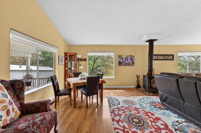 11198 Brahms Ct, Smartsville, CA 95977