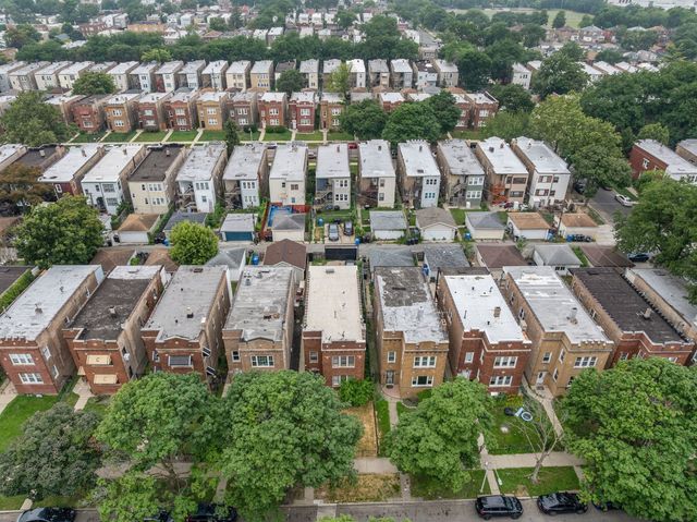 1742 N Mayfield Avenue 1, Chicago, IL 60639