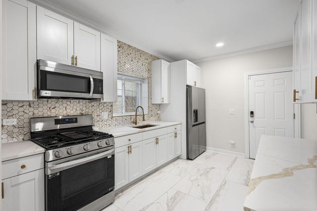 1742 N Mayfield Avenue 1, Chicago, IL 60639