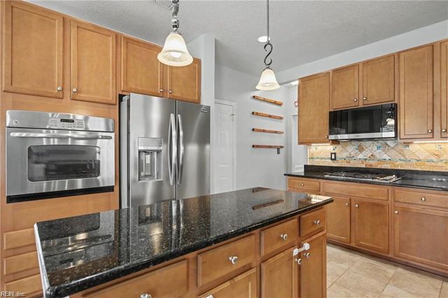 413 Quaker Ridge CT, Suffolk, VA 23435