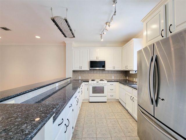 3010 La Branch Street, Houston, TX 77004