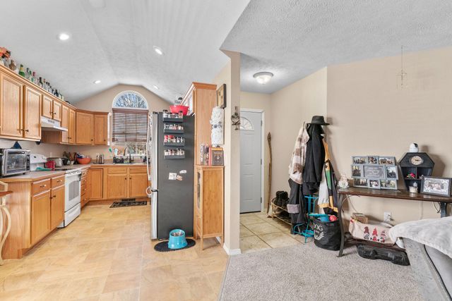 705 N Jonathan Avenue, Springfield, MO 65802