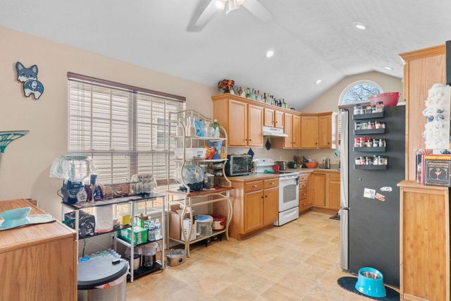 705 N Jonathan Avenue, Springfield, MO 65802