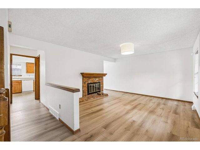 7101 W Yale Ave 303, Denver, CO 80227