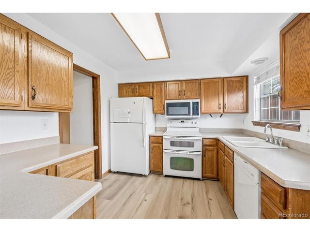 7101 W Yale Ave 303, Denver, CO 80227
