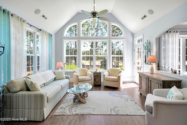 8586 Oak Abbey Trail NE, Leland, NC 28451