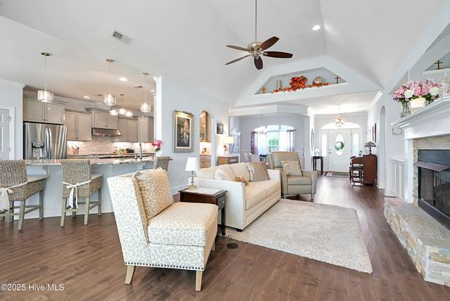 8586 Oak Abbey Trail NE, Leland, NC 28451