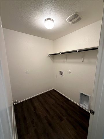 15400 Summer Ray DR, Del Valle, TX 78617