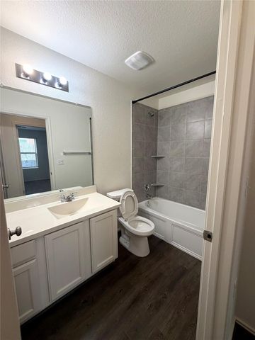 15400 Summer Ray DR, Del Valle, TX 78617