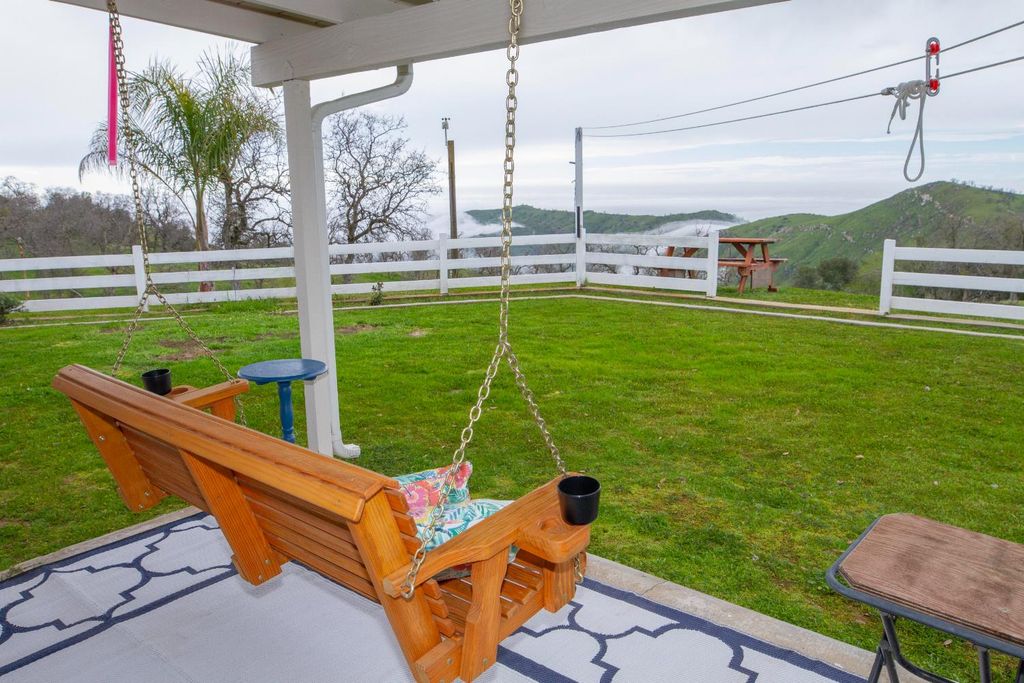 Image 18 of property listing at 31602 Tumbleweed Lane, Yokuts Valley, CA 93675