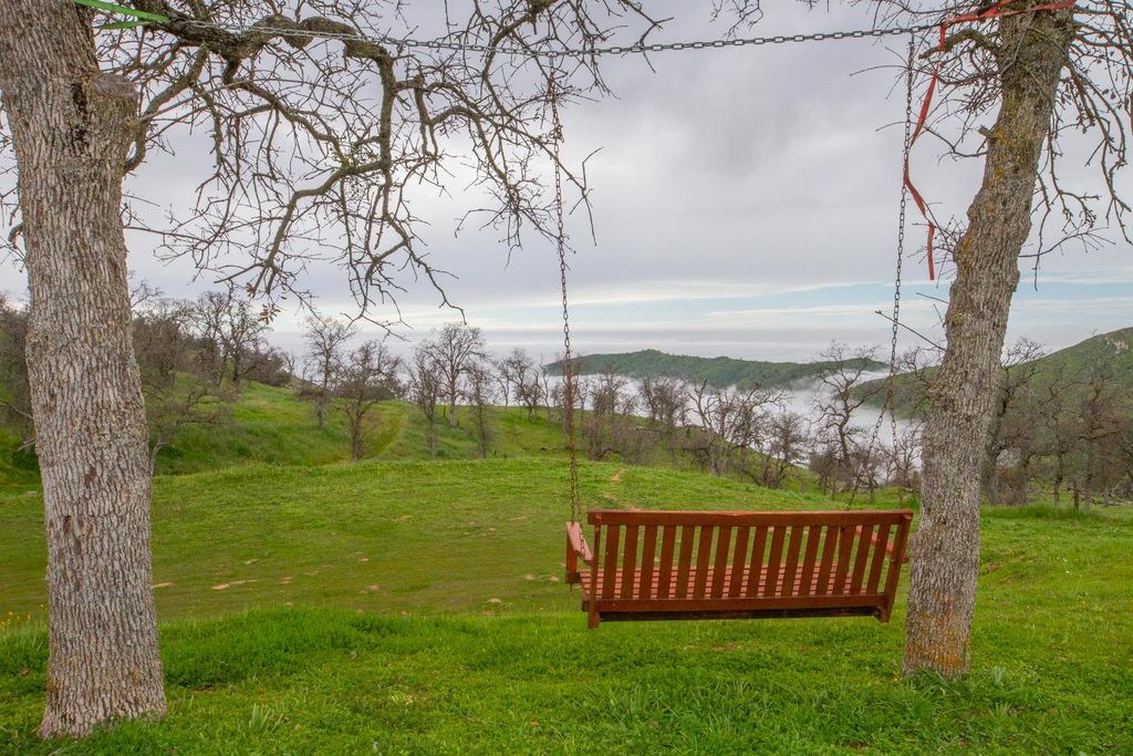 Image 30 of property listing at 31602 Tumbleweed Lane, Yokuts Valley, CA 93675