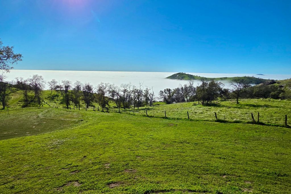 Image 60 of property listing at 31602 Tumbleweed Lane, Yokuts Valley, CA 93675