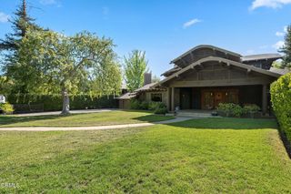 1327 S Oak Knoll Avenue, Pasadena, CA 91106