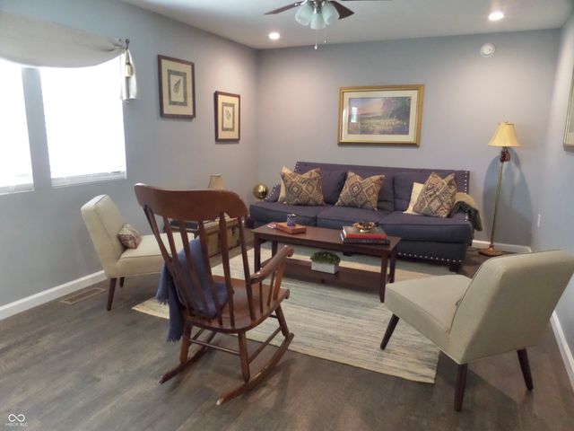 5575 S 995 E, Grammer, IN 47236