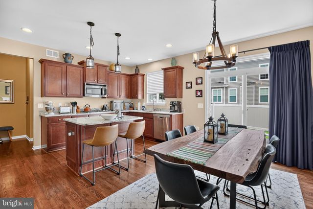 10518 BLACK PINE LN, Waldorf, MD 20603
