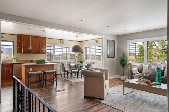 1114 Sheila Lane, Pacifica, CA 94044